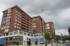 Pisazo Con Ascensor Cota 0 De 4 Habitaciones Con 2 Garajes Y 2 Trasteros En Bizkai Kalea