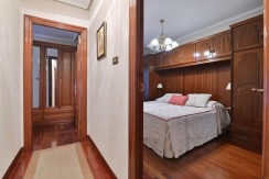 Pisazo Con Ascensor Cota 0 De 4 Habitaciones Con 2 Garajes Y 2 Trasteros En Bizkai Kalea