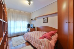 Pisazo Con Ascensor Cota 0 De 4 Habitaciones Con 2 Garajes Y 2 Trasteros En Bizkai Kalea