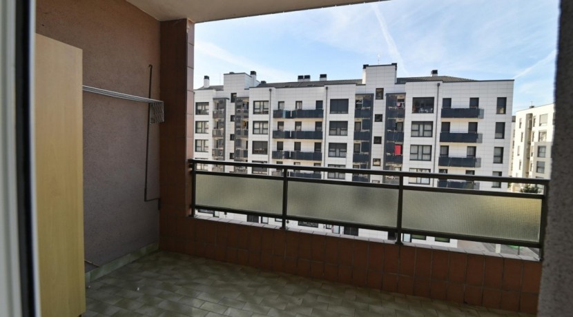 Pisazo Con Ascensor Cota 0 De 4 Habitaciones Con 2 Garajes Y 2 Trasteros En Bizkai Kalea