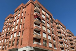 Pisazo En El Centro Con Ascensor Cota 0 De 3 Habitaciones, Garaje Y Trastero
