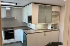 Pisazo En El Centro Con Ascensor Cota 0 De 3 Habitaciones, Garaje Y Trastero