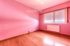 Piso Amplio y Luminoso De 3 Dorm. con TERRAZA y Balcón y Ascensor Cota 0 y Trastero En Zona Centro