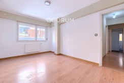 Piso Amplio y Luminoso De 3 Dorm. con TERRAZA y Balcón y Ascensor Cota 0 y Trastero En Zona Centro