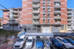 Piso Amplio y Luminoso De 3 Dorm. con TERRAZA y Balcón y Ascensor Cota 0 y Trastero En Zona Centro