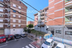 Piso Amplio y Luminoso De 3 Dorm. con TERRAZA y Balcón y Ascensor Cota 0 y Trastero En Zona Centro