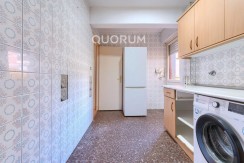 Piso Amplio y Luminoso De 3 Dorm. con TERRAZA y Balcón y Ascensor Cota 0 y Trastero En Zona Centro