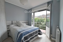 Piso Con Ascensor De 2 Habitaciones, Balcón Y Camarote En El Centro De Usansolo