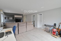 Piso Con Ascensor De 2 Habitaciones, Balcón Y Camarote En El Centro De Usansolo