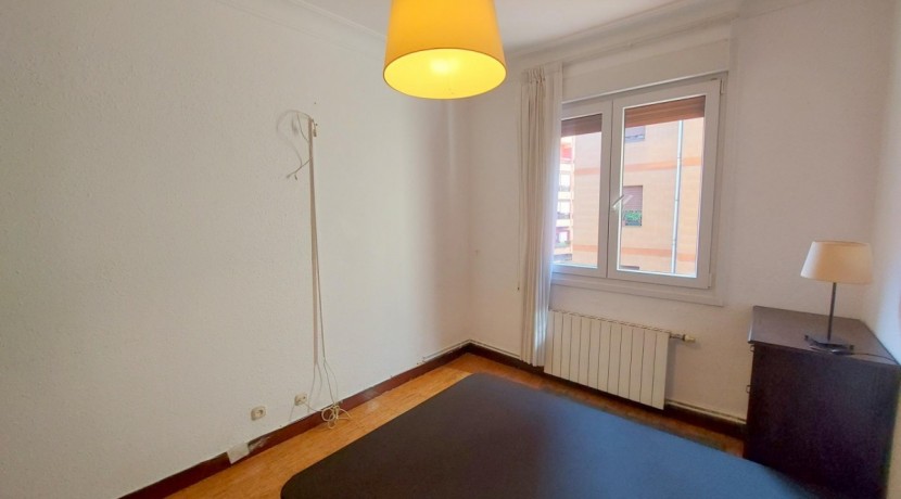 Piso De 2 Habitaciones Y Terraza En Santutxu