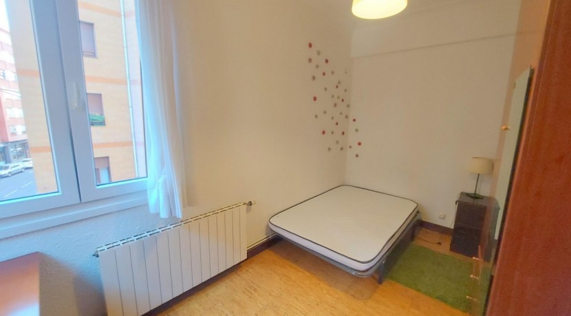 Piso De 2 Habitaciones Y Terraza En Santutxu