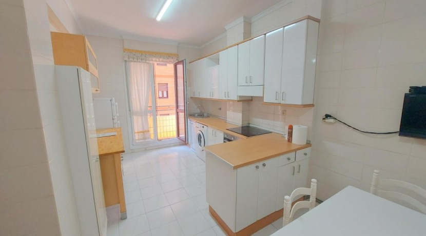 Piso De 2 Habitaciones Y Terraza En Santutxu