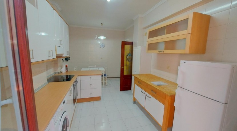 Piso De 2 Habitaciones Y Terraza En Santutxu