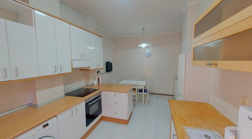 Piso De 2 Habitaciones Y Terraza En Santutxu