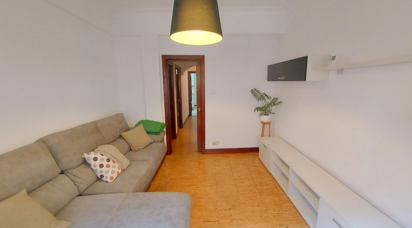 Piso De 2 Habitaciones Y Terraza En Santutxu
