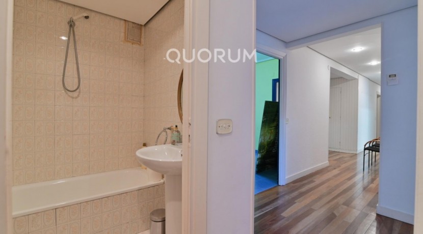 Piso de 200 m2 en Avenida Basagoiti