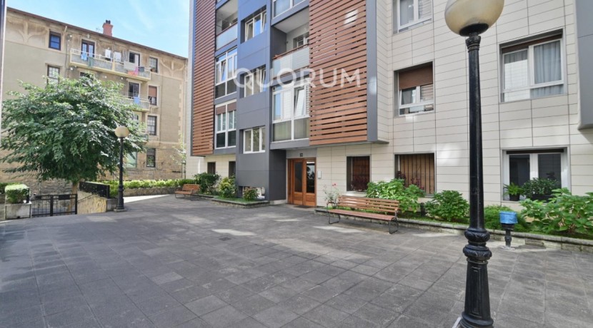 Piso de 200 m2 en Avenida Basagoiti