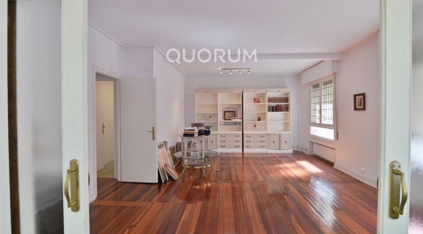 Piso de 200 m2 en Avenida Basagoiti