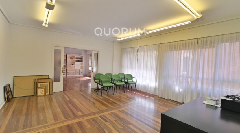 Piso de 200 m2 en Avenida Basagoiti