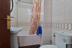 Piso De 3 Habitaciones Y 2 Baños Con Parcela De Garaje