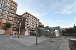 Piso De 3 Habitaciones Y 2 Baños Con Parcela De Garaje