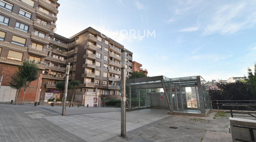 Piso De 3 Habitaciones Y 2 Baños Con Parcela De Garaje
