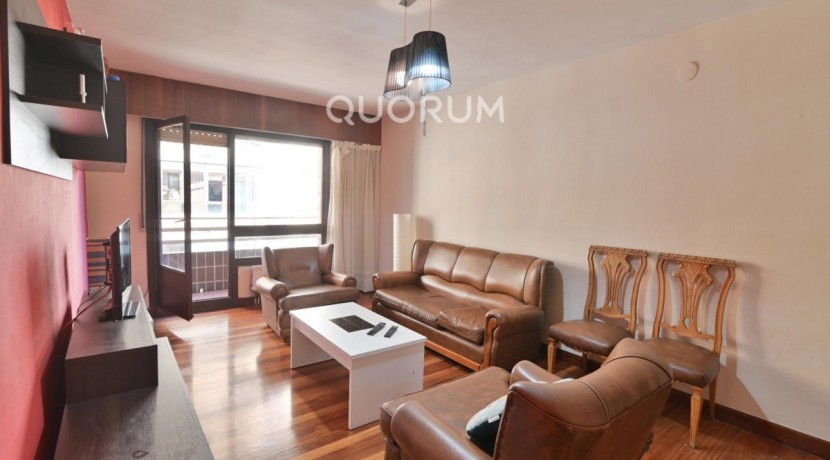 Piso De 3 Habitaciones Y 2 Baños Con Parcela De Garaje