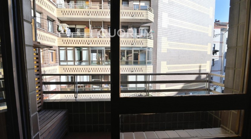 Piso De 3 Habitaciones Y 2 Baños Con Parcela De Garaje