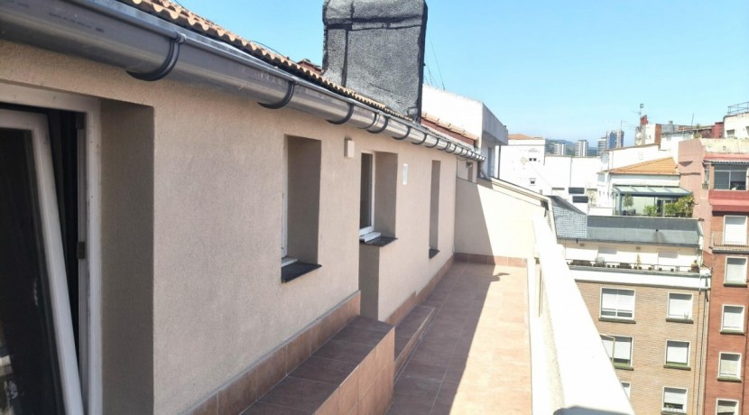 Piso en Irala con Terraza y Garaje