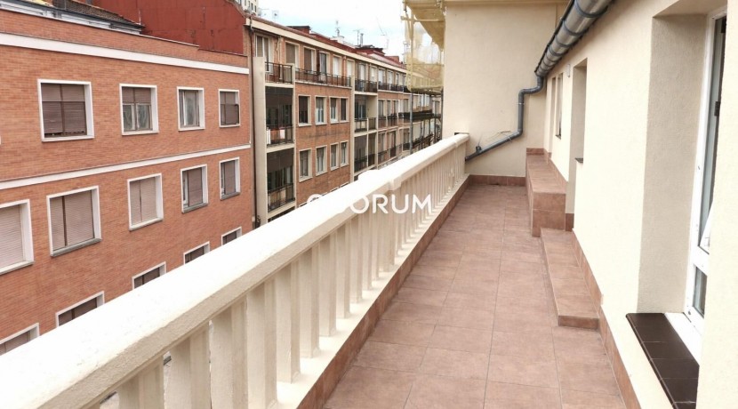 Piso en Irala con Terraza y Garaje