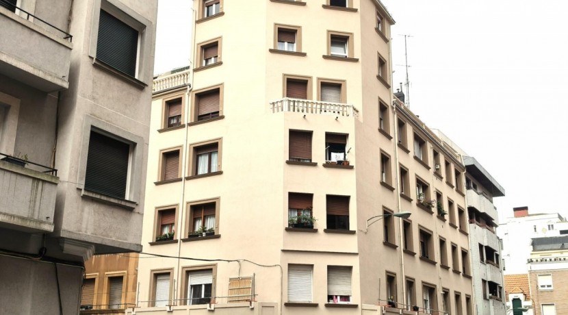 Piso en Irala con Terraza y Garaje