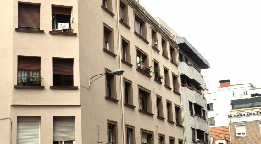 Piso en Irala con Terraza y Garaje