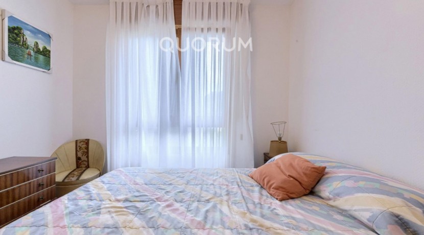 Piso MUY Luminoso De 3 Dormitorios Con Ascensor Cota Cero, Amplia Terraza, Trastero y Parking en Zona Basozelai