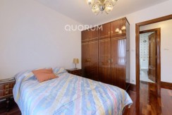 Piso MUY Luminoso De 3 Dormitorios Con Ascensor Cota Cero, Amplia Terraza, Trastero y Parking en Zona Basozelai