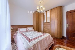 Piso MUY Luminoso De 3 Dormitorios Con Ascensor Cota Cero, Amplia Terraza, Trastero y Parking en Zona Basozelai