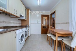 Piso MUY Luminoso De 3 Dormitorios Con Ascensor Cota Cero, Amplia Terraza, Trastero y Parking en Zona Basozelai