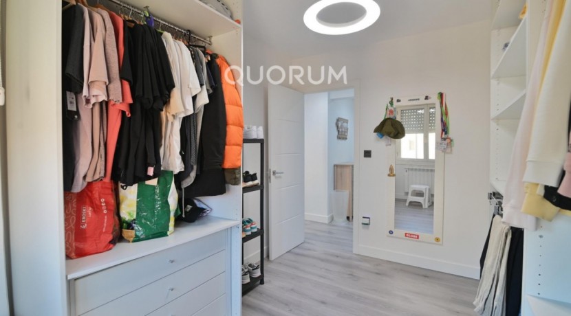 Piso Reformado De 2 Habitaciones Con Terraza En Ortuella