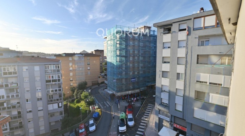Piso Reformado De 2 Habitaciones Con Terraza En Ortuella