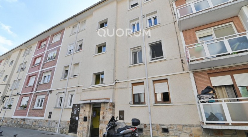 Piso Reformado De 2 Habitaciones En Tximelarre Goikoa