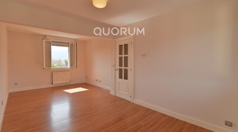Piso Reformado De 2 Habitaciones En Tximelarre Goikoa