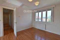 Piso Reformado De 2 Habitaciones En Tximelarre Goikoa