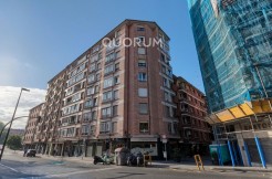 Piso TOTALMENTE EXTERIOR De 2 Dormitorios Con Ascensor y Balcón y Garaje Opcional En Zona Ariz