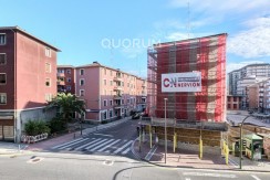 Piso TOTALMENTE EXTERIOR De 2 Dormitorios Con Ascensor y Balcón y Garaje Opcional En Zona Ariz