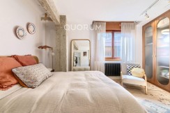 Preciosa Vivienda Reformada De 2 Dorm. De Orientación Sur Con Balcón y Ascensor En Zona Centro