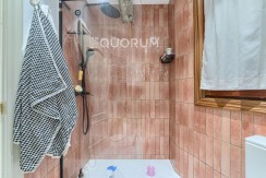 Preciosa Vivienda Reformada De 2 Dorm. De Orientación Sur Con Balcón y Ascensor En Zona Centro