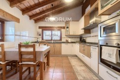 Precioso Adosado Reformado De 3 Dormitorios Con Terraza y Terreno En Zona San Miguel