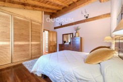 Precioso Adosado Reformado De 3 Dormitorios Con Terraza y Terreno En Zona San Miguel