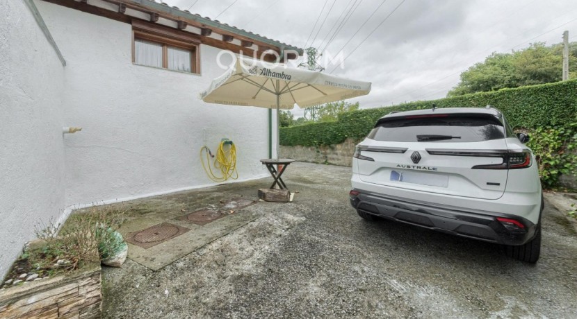 Precioso Adosado Reformado De 3 Dormitorios Con Terraza y Terreno En Zona San Miguel