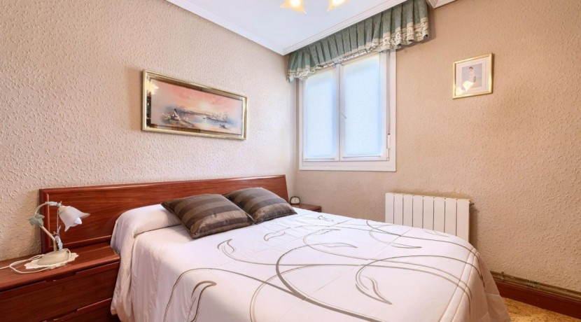 Precioso Piso Ubicado Cerca De Cruces Con 3 Habitaciones y Terraza