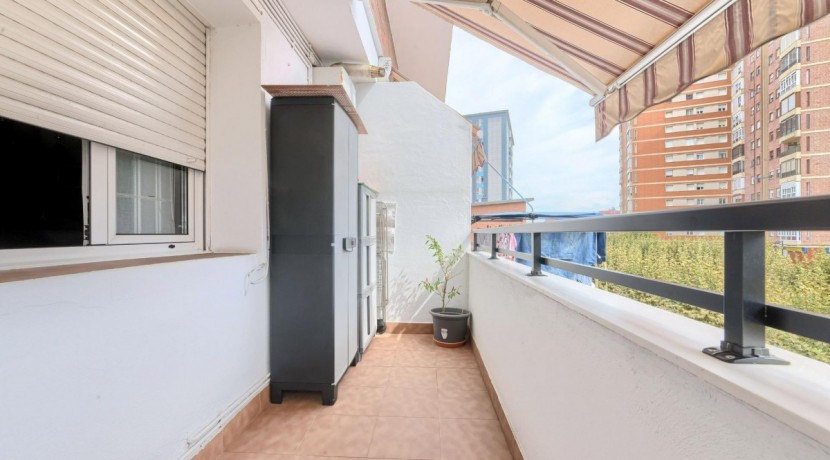 Precioso Piso Ubicado Cerca De Cruces Con 3 Habitaciones y Terraza